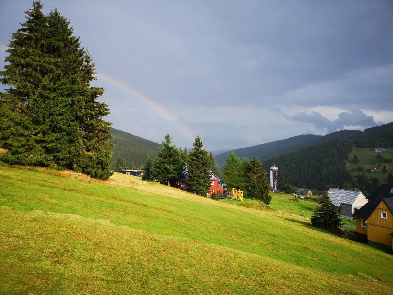 Penzion Lesni Pramen Pec pod Sněžkou Buitenkant foto